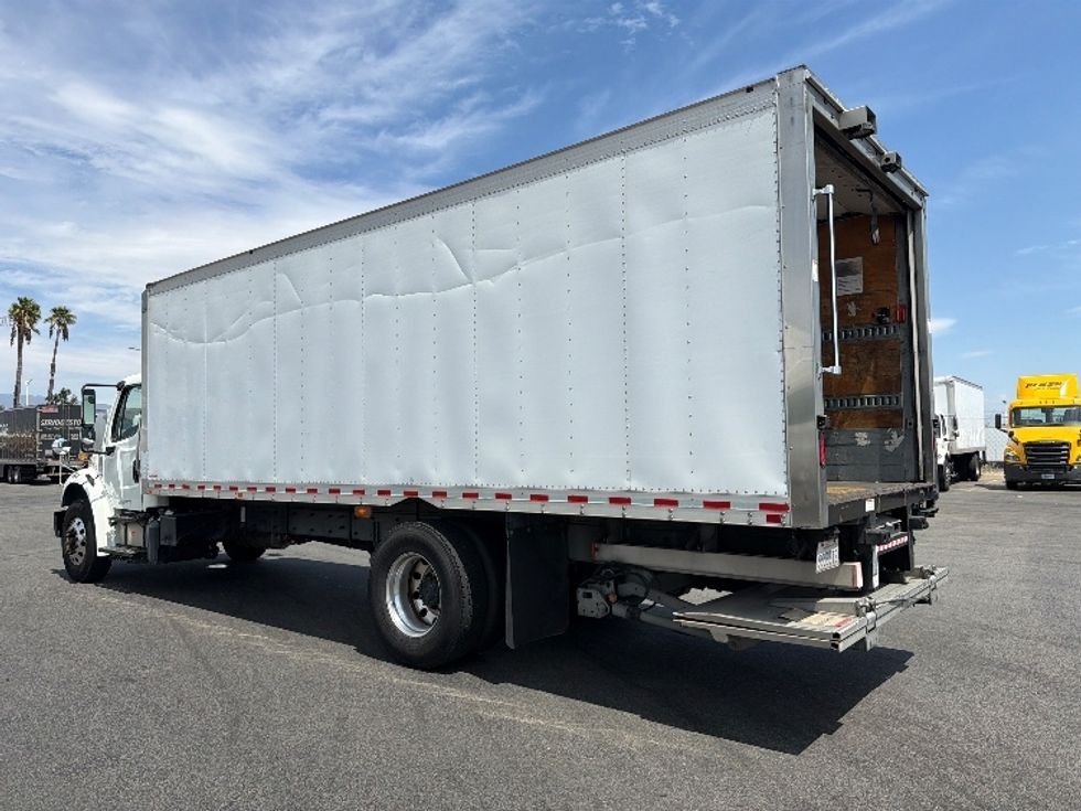 Medium Duty Box Truck-Light and Medium Duty Trucks-Freightliner-2020-M2-Fontana-CA-222,338\n\t\tmiles-$ 34,250 - Image 6