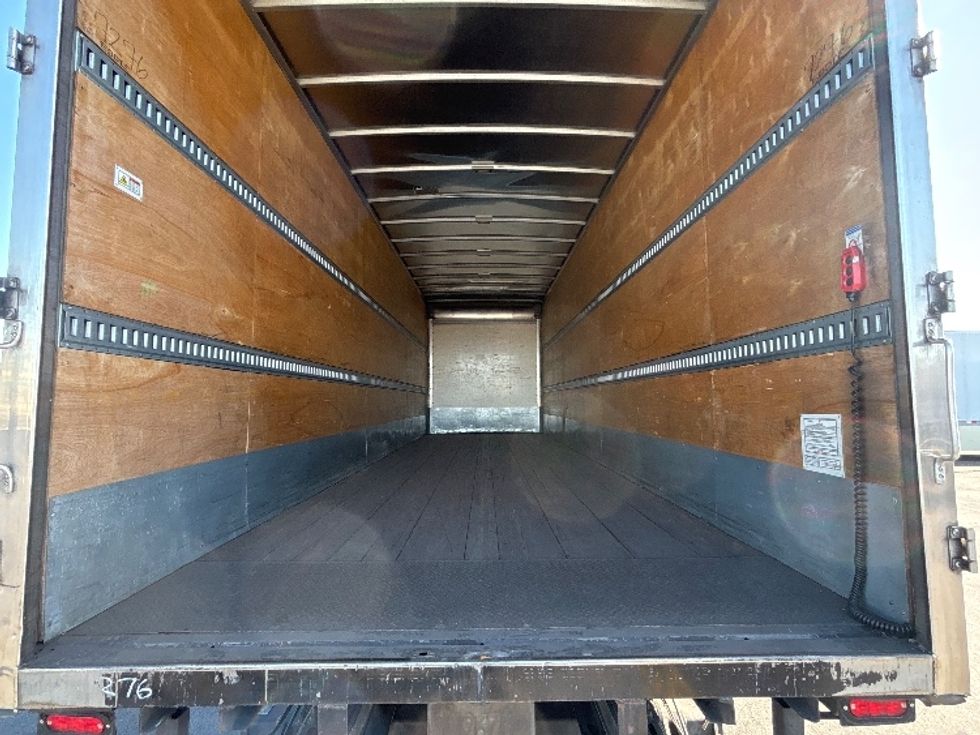 Medium Duty Box Truck-Light and Medium Duty Trucks-Freightliner-2020-M2-Fontana-CA-222,956\n\t\tmiles-$ 51,500 - Image 10