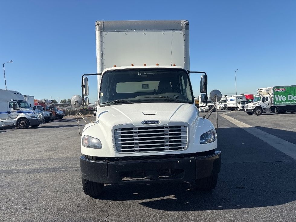 Medium Duty Box Truck-Light and Medium Duty Trucks-Freightliner-2020-M2-Fontana-CA-222,956\n\t\tmiles-$ 51,500 - Image 2