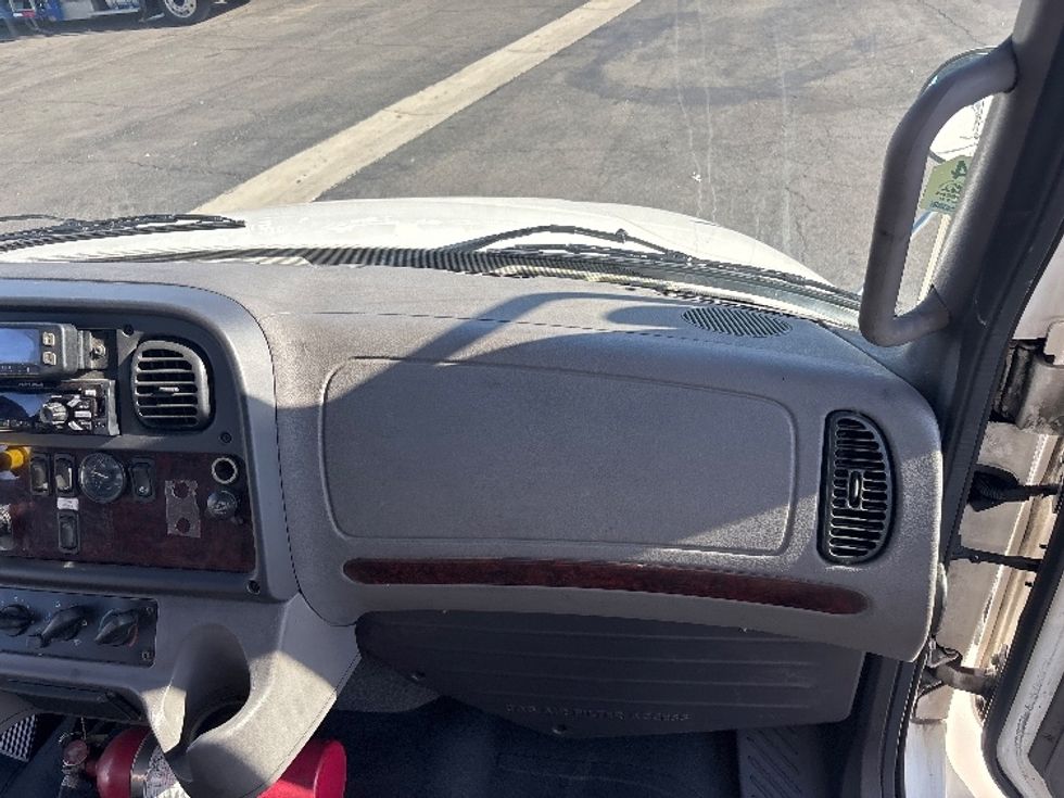 Medium Duty Box Truck-Light and Medium Duty Trucks-Freightliner-2020-M2-Fontana-CA-222,956\n\t\tmiles-$ 51,500 - Image 21