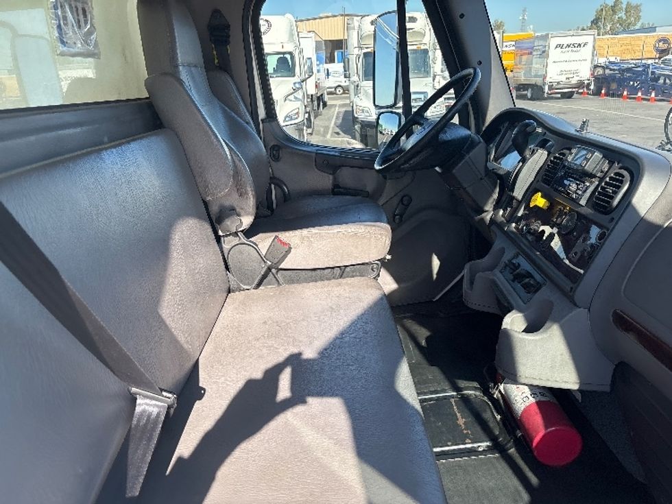 Medium Duty Box Truck-Light and Medium Duty Trucks-Freightliner-2020-M2-Fontana-CA-222,956\n\t\tmiles-$ 51,500 - Image 22