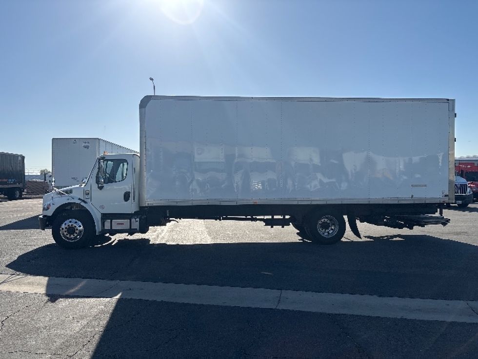 Medium Duty Box Truck-Light and Medium Duty Trucks-Freightliner-2020-M2-Fontana-CA-222,956\n\t\tmiles-$ 51,500 - Image 4