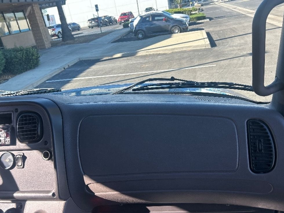 Medium Duty Box Truck-Light and Medium Duty Trucks-Freightliner-2020-M2-Fontana-CA-257,593\n\t\tmiles-$ 42,000 - Image 21