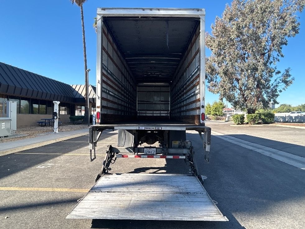 Medium Duty Box Truck-Light and Medium Duty Trucks-Freightliner-2020-M2-Fontana-CA-257,593\n\t\tmiles-$ 42,000 - Image 9