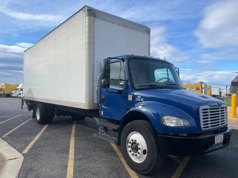 Medium Duty Box Truck-Light and Medium Duty Trucks-Freightliner-2020-M2-Fontana-CA-295,442\n\t\tmiles-$ 35,500 - Image 1