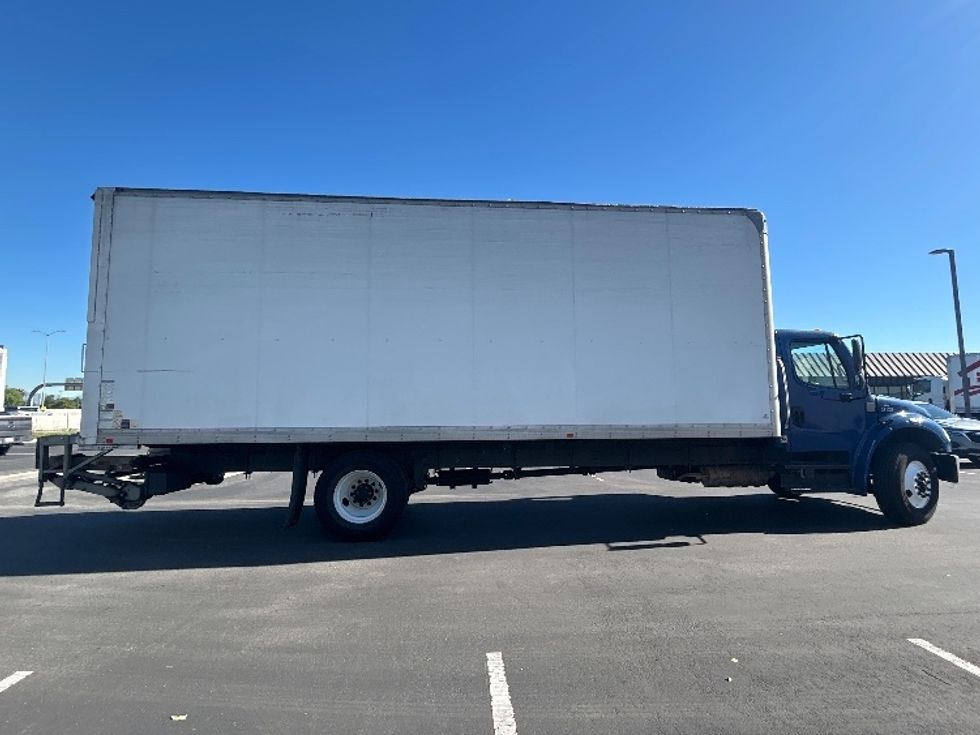 Medium Duty Box Truck-Light and Medium Duty Trucks-Freightliner-2020-M2-Fontana-CA-333,528\n\t\tmiles-$ 29,500 - Image 15