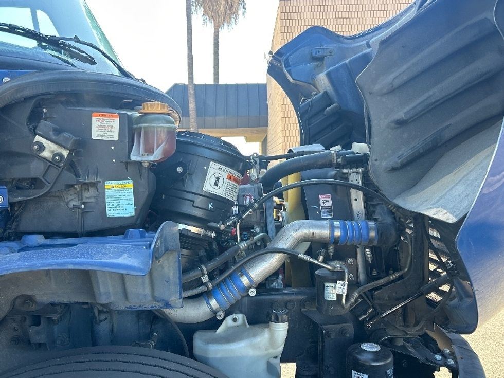 Medium Duty Box Truck-Light and Medium Duty Trucks-Freightliner-2020-M2-Fontana-CA-333,528\n\t\tmiles-$ 29,500 - Image 23