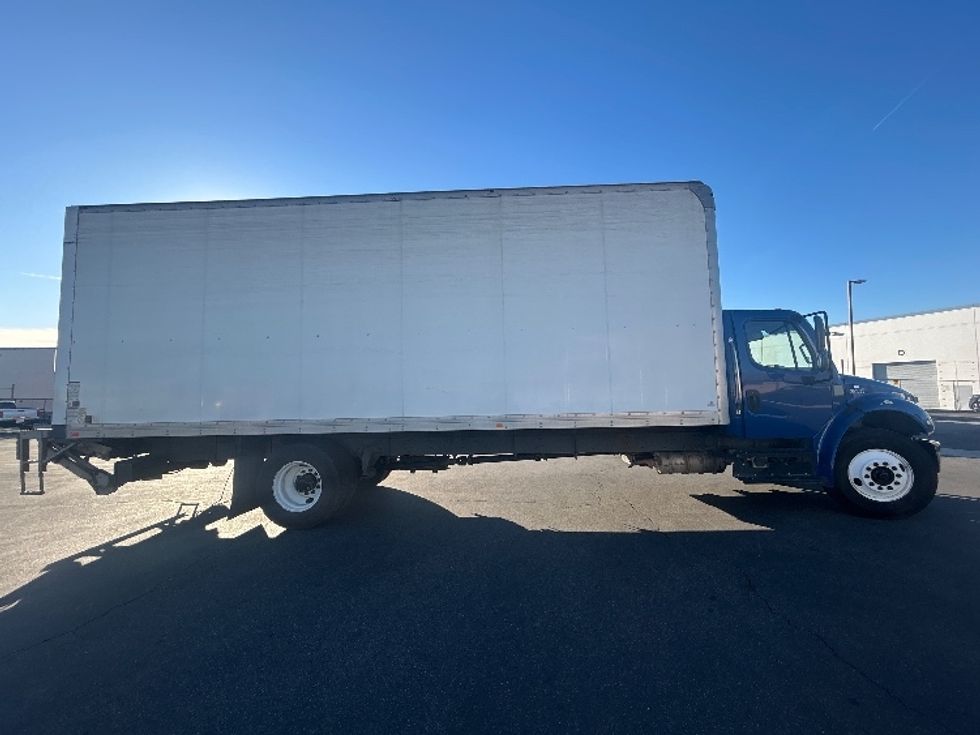 Medium Duty Box Truck-Light and Medium Duty Trucks-Freightliner-2020-M2-Fontana-CA-343,262\n\t\tmiles-$ 28,000 - Image 15