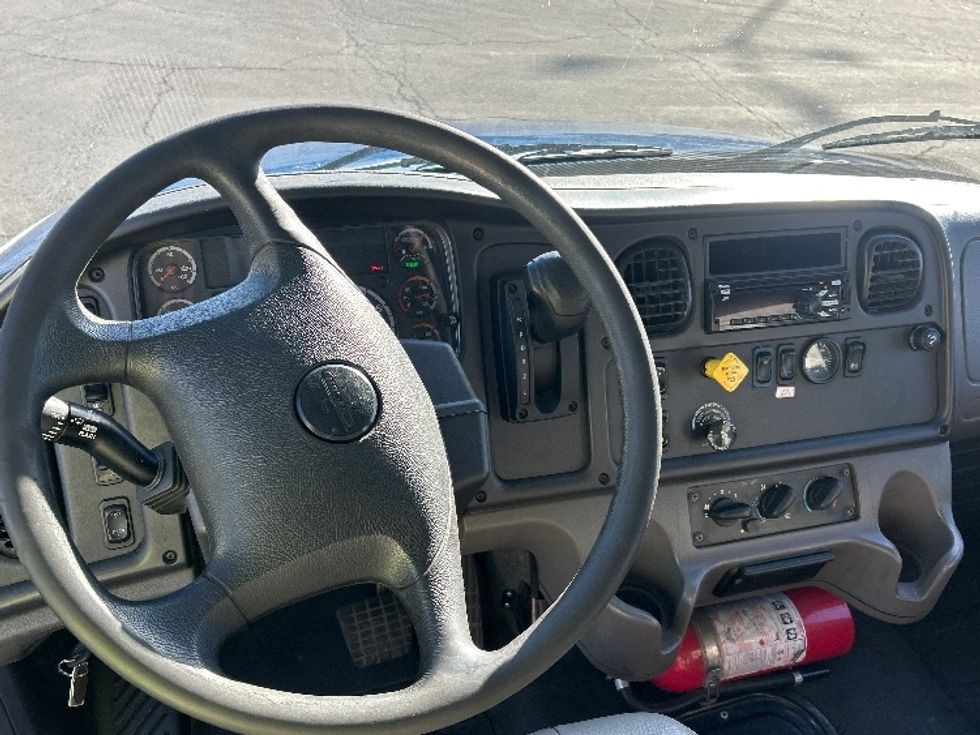 Medium Duty Box Truck-Light and Medium Duty Trucks-Freightliner-2020-M2-Fontana-CA-343,262\n\t\tmiles-$ 28,000 - Image 18