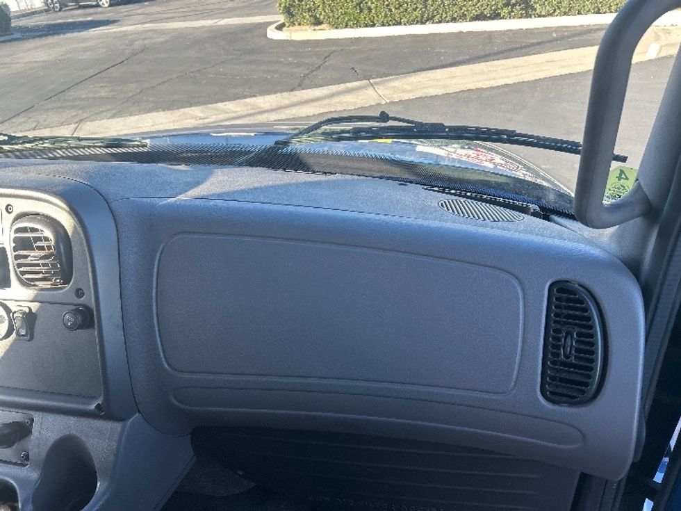 Medium Duty Box Truck-Light and Medium Duty Trucks-Freightliner-2020-M2-Fontana-CA-343,262\n\t\tmiles-$ 28,000 - Image 21