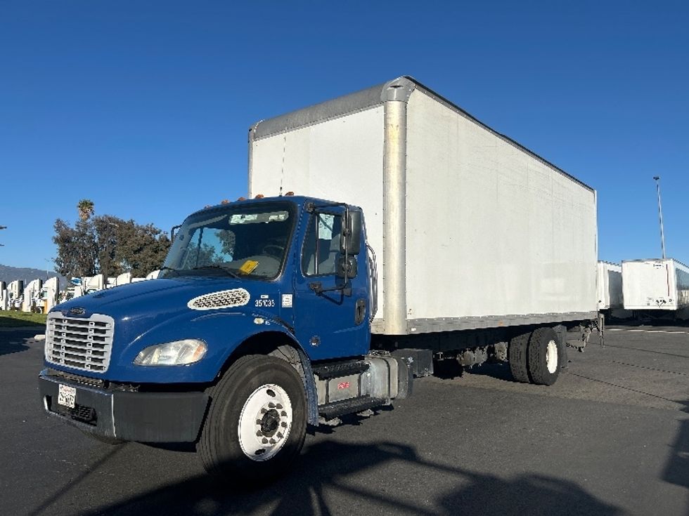 Medium Duty Box Truck-Light and Medium Duty Trucks-Freightliner-2020-M2-Fontana-CA-343,262\n\t\tmiles-$ 28,000 - Image 3