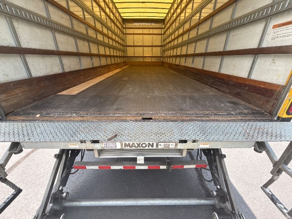 Medium Duty Box Truck-Light and Medium Duty Trucks-Freightliner-2020-M2-Forest Park-GA-165,919\n\t\tmiles-$ 43,250 - Image 10