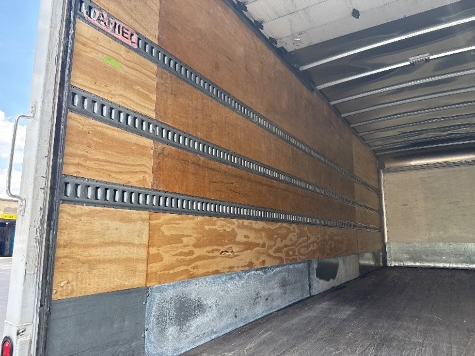 Medium Duty Box Truck-Light and Medium Duty Trucks-Freightliner-2020-M2-Forest Park-GA-183,297\n\t\tmiles-$ 54,500 - Image 11