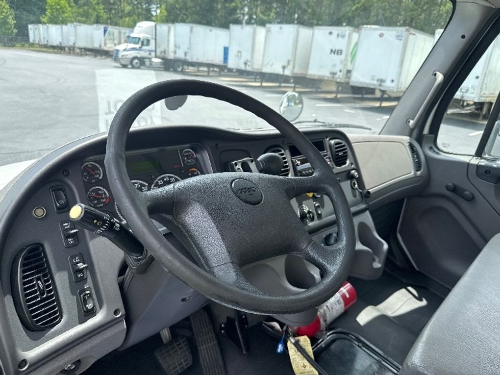 Medium Duty Box Truck-Light and Medium Duty Trucks-Freightliner-2020-M2-Forest Park-GA-183,297\n\t\tmiles-$ 54,500 - Image 17