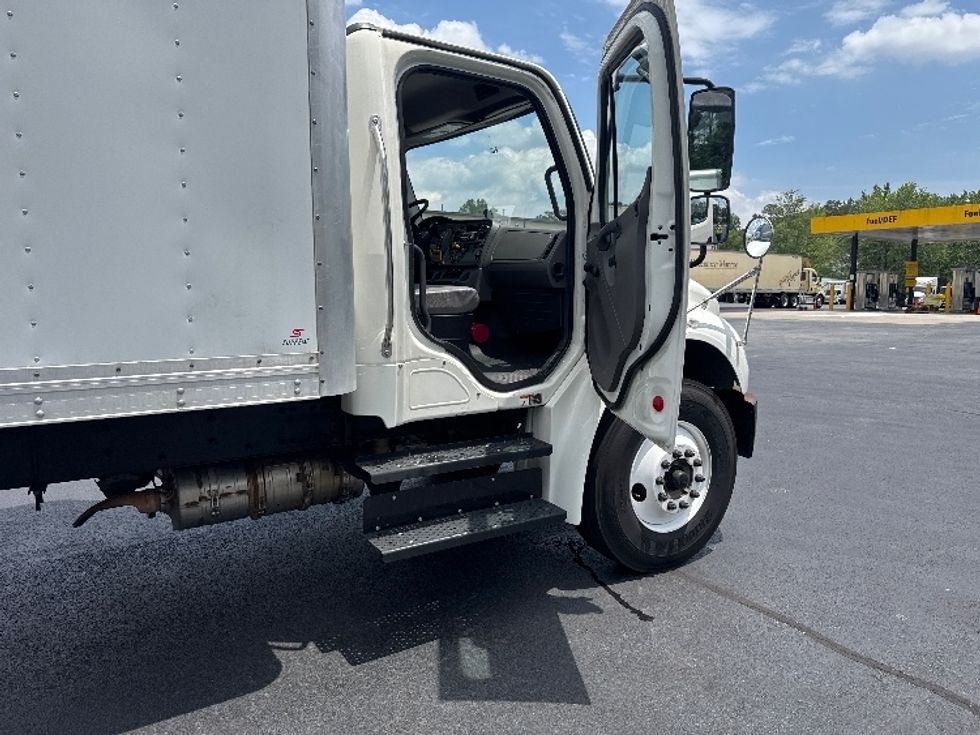 Medium Duty Box Truck-Light and Medium Duty Trucks-Freightliner-2020-M2-Forest Park-GA-183,297\n\t\tmiles-$ 54,500 - Image 20