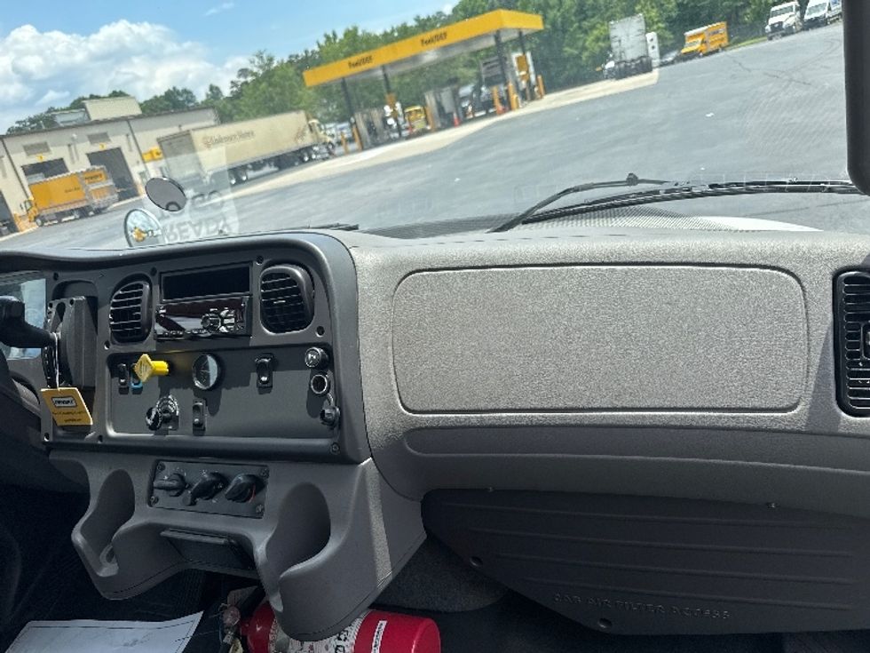 Medium Duty Box Truck-Light and Medium Duty Trucks-Freightliner-2020-M2-Forest Park-GA-183,297\n\t\tmiles-$ 54,500 - Image 21