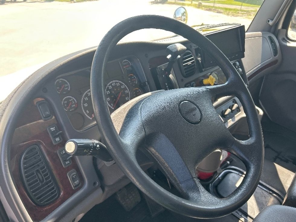 Medium Duty Box Truck-Light and Medium Duty Trucks-Freightliner-2020-M2-Forest Park-GA-28,079\n\t\tmiles-$ 78,250 - Image 17