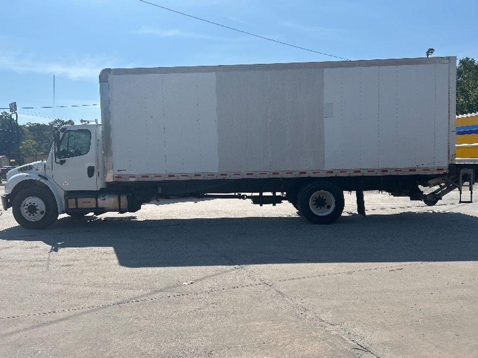 Medium Duty Box Truck-Light and Medium Duty Trucks-Freightliner-2020-M2-Forest Park-GA-28,079\n\t\tmiles-$ 78,250 - Image 4