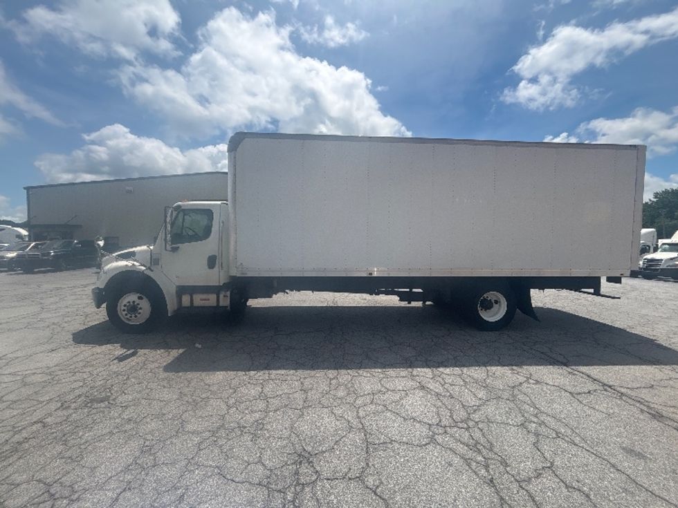 Medium Duty Box Truck-Light and Medium Duty Trucks-Freightliner-2020-M2-Forest Park-GA-320,728\n\t\tmiles-$ 26,500 - Image 4