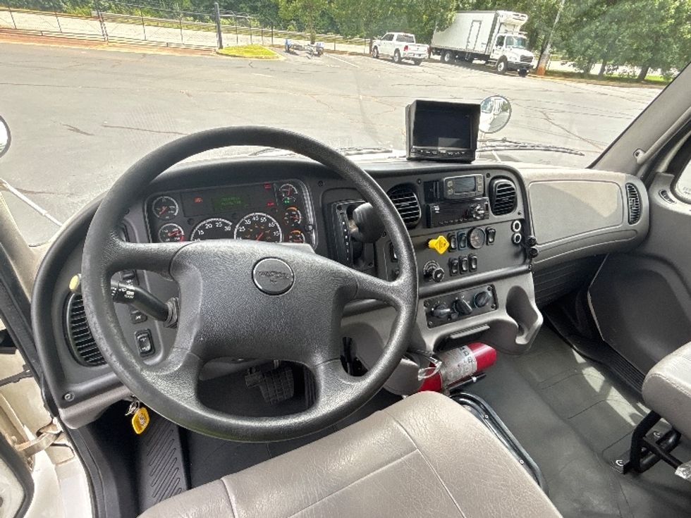 Medium Duty Box Truck-Light and Medium Duty Trucks-Freightliner-2020-M2-Forest Park-GA-424,148\n\t\tmiles-$ 22,500 - Image 16