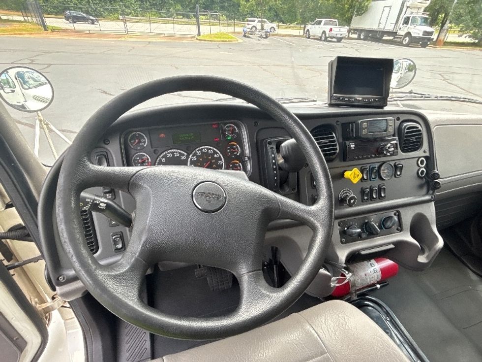 Medium Duty Box Truck-Light and Medium Duty Trucks-Freightliner-2020-M2-Forest Park-GA-424,148\n\t\tmiles-$ 22,500 - Image 17