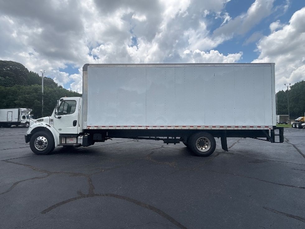 Medium Duty Box Truck-Light and Medium Duty Trucks-Freightliner-2020-M2-Forest Park-GA-424,148\n\t\tmiles-$ 22,500 - Image 4