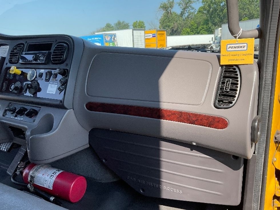 Medium Duty Box Truck-Light and Medium Duty Trucks-Freightliner-2020-M2-Fort Wayne-IN-144,057\n\t\tmiles-$ 43,500 - Image 21