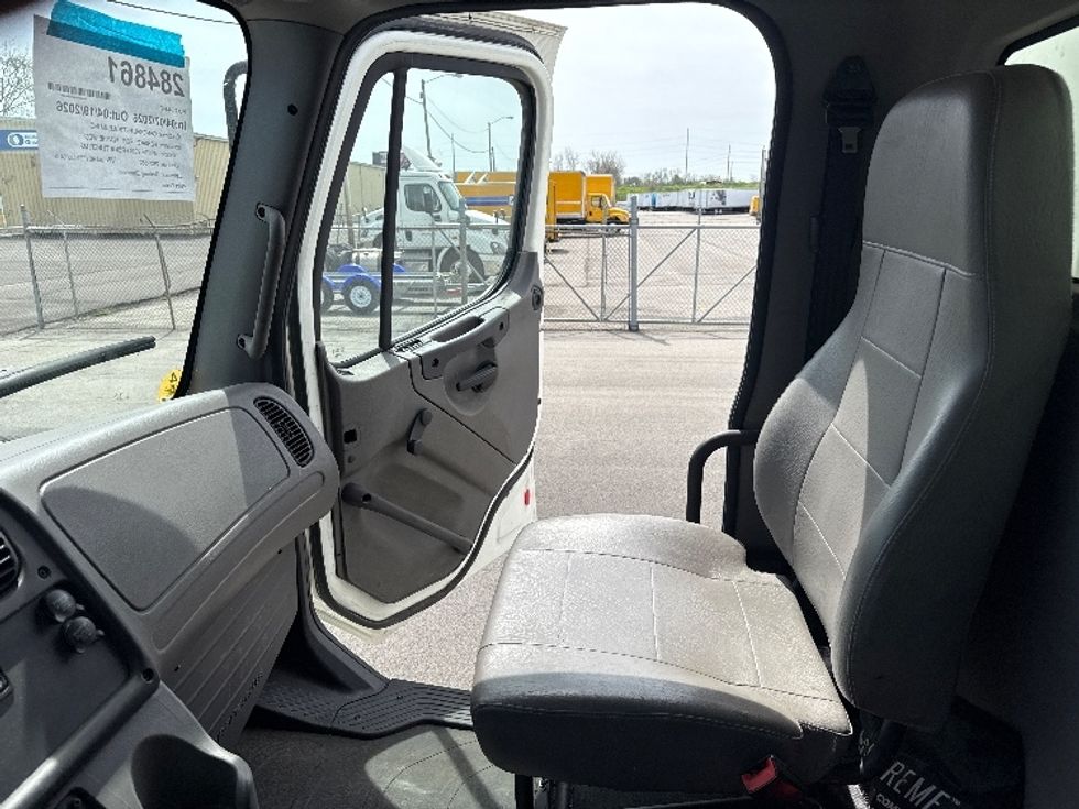 Medium Duty Box Truck-Light and Medium Duty Trucks-Freightliner-2020-M2-Fort Wayne-IN-258,459\n\t\tmiles-$ 50,000 - Image 18