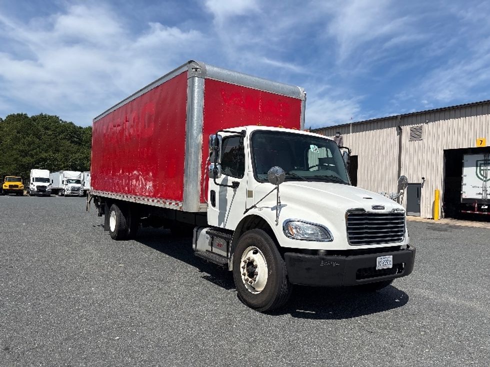 Medium Duty Box Truck-Light and Medium Duty Trucks-Freightliner-2020-M2-Fredericksburg-VA-135,846\n\t\tmiles-$ 64,250 - Image 1