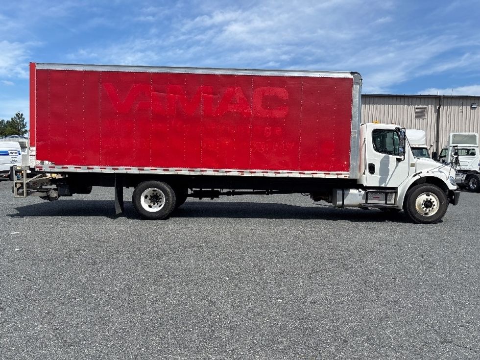 Medium Duty Box Truck-Light and Medium Duty Trucks-Freightliner-2020-M2-Fredericksburg-VA-135,846\n\t\tmiles-$ 64,250 - Image 15
