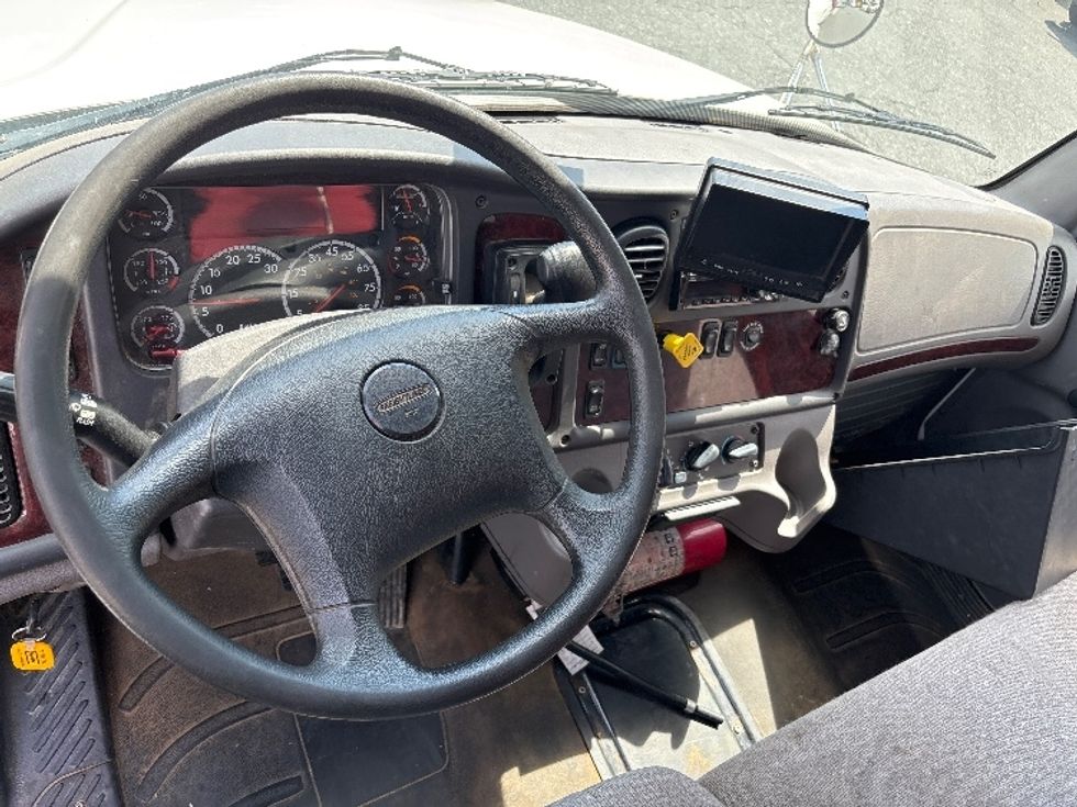 Medium Duty Box Truck-Light and Medium Duty Trucks-Freightliner-2020-M2-Fredericksburg-VA-135,846\n\t\tmiles-$ 64,250 - Image 18