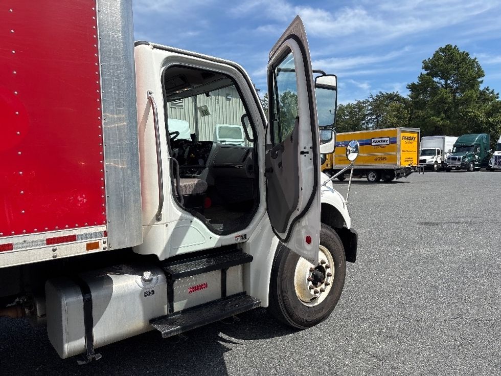 Medium Duty Box Truck-Light and Medium Duty Trucks-Freightliner-2020-M2-Fredericksburg-VA-135,846\n\t\tmiles-$ 64,250 - Image 20