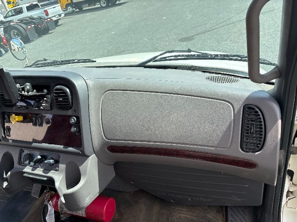 Medium Duty Box Truck-Light and Medium Duty Trucks-Freightliner-2020-M2-Fredericksburg-VA-135,846\n\t\tmiles-$ 64,250 - Image 21