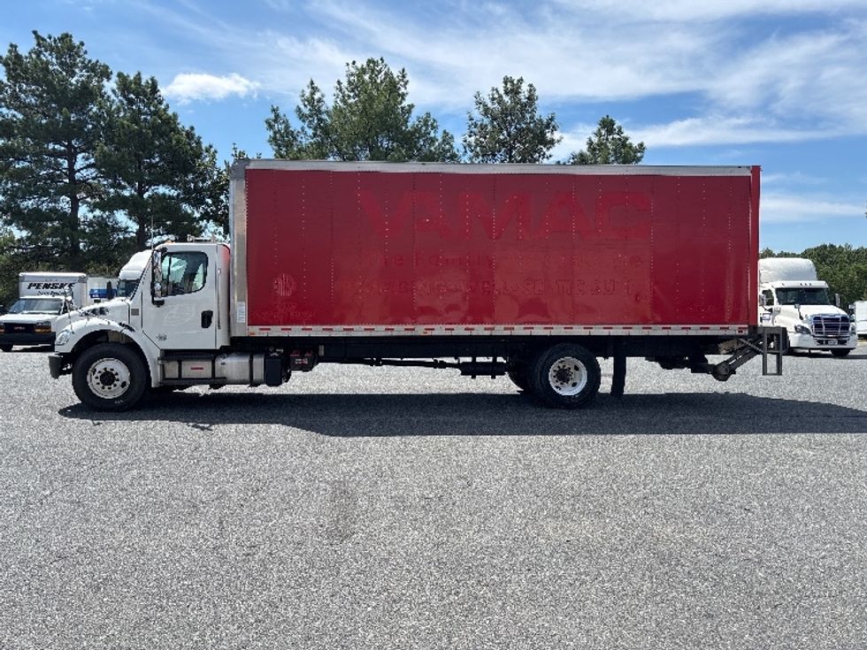 Medium Duty Box Truck-Light and Medium Duty Trucks-Freightliner-2020-M2-Fredericksburg-VA-135,846\n\t\tmiles-$ 64,250 - Image 4