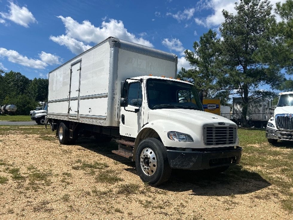 Medium Duty Box Truck-Light and Medium Duty Trucks-Freightliner-2020-M2-Fredericksburg-VA-226,975\n\t\tmiles-$ 49,000 - Image 1