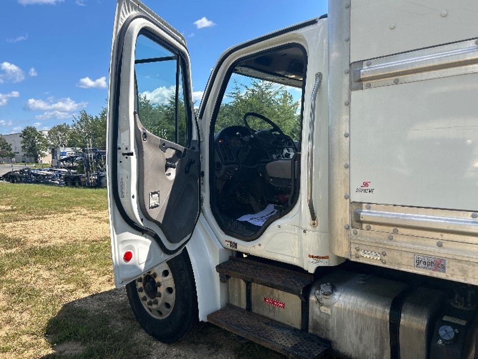 Medium Duty Box Truck-Light and Medium Duty Trucks-Freightliner-2020-M2-Fredericksburg-VA-226,975\n\t\tmiles-$ 49,000 - Image 16