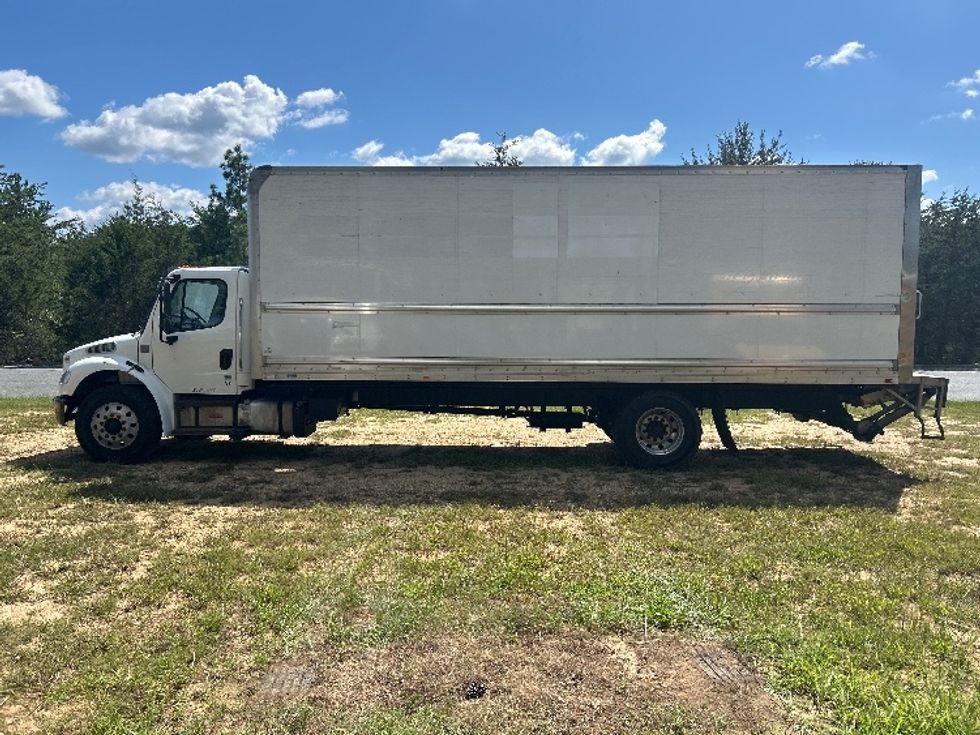 Medium Duty Box Truck-Light and Medium Duty Trucks-Freightliner-2020-M2-Fredericksburg-VA-226,975\n\t\tmiles-$ 49,000 - Image 4