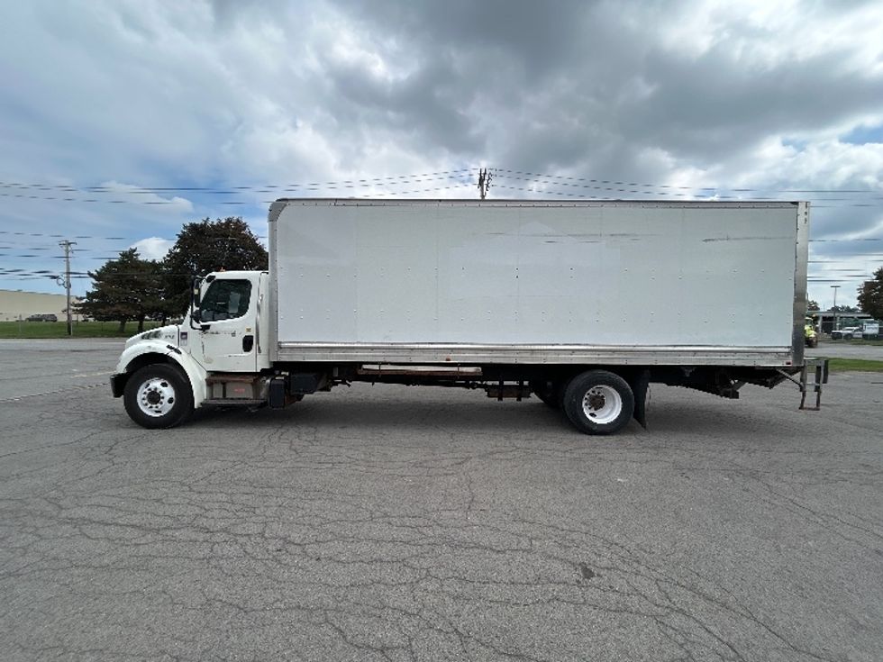 Medium Duty Box Truck-Light and Medium Duty Trucks-Freightliner-2020-M2-Fredonia-NY-180,950\n\t\tmiles-$ 53,000 - Image 4