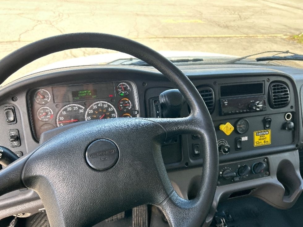 Medium Duty Box Truck-Light and Medium Duty Trucks-Freightliner-2020-M2-Fredonia-NY-232,588\n\t\tmiles-$ 45,750 - Image 17