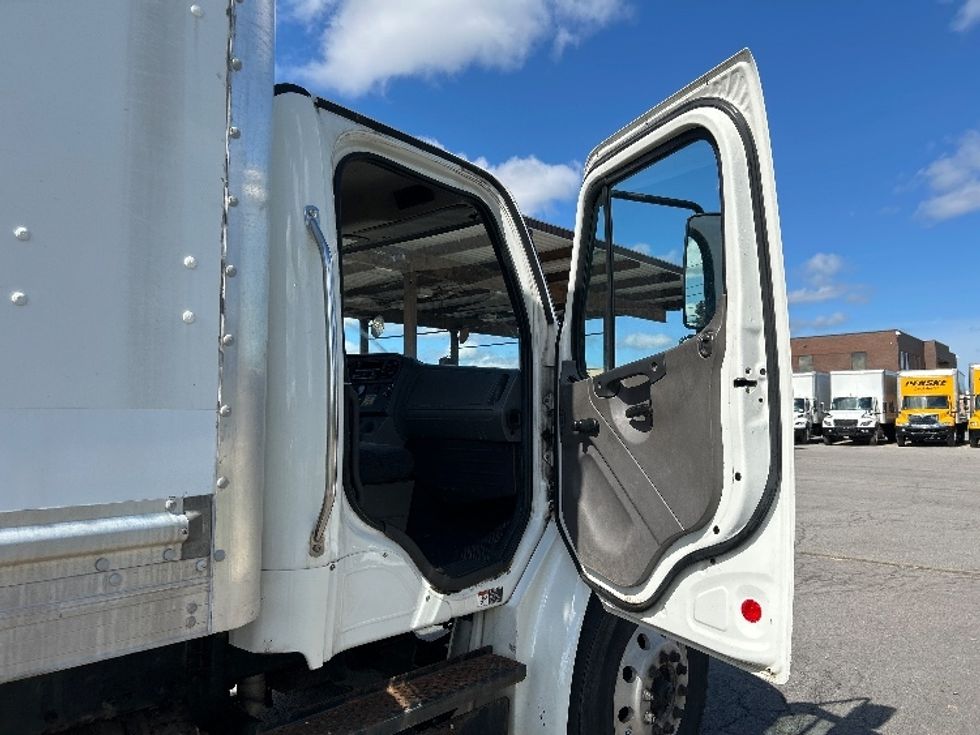 Medium Duty Box Truck-Light and Medium Duty Trucks-Freightliner-2020-M2-Fredonia-NY-232,588\n\t\tmiles-$ 45,750 - Image 19