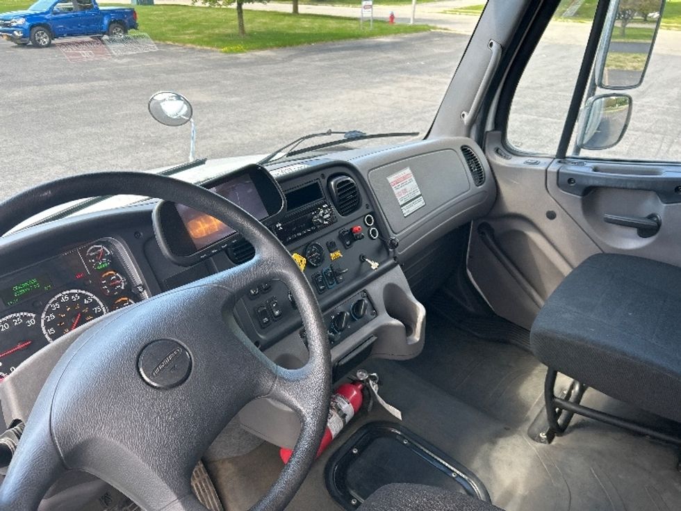Medium Duty Box Truck-Light and Medium Duty Trucks-Freightliner-2020-M2-Fredonia-NY-233,849\n\t\tmiles-$ 32,500 - Image 18