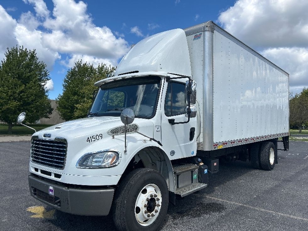 Medium Duty Box Truck-Light and Medium Duty Trucks-Freightliner-2020-M2-Fredonia-NY-233,849\n\t\tmiles-$ 32,500 - Image 3