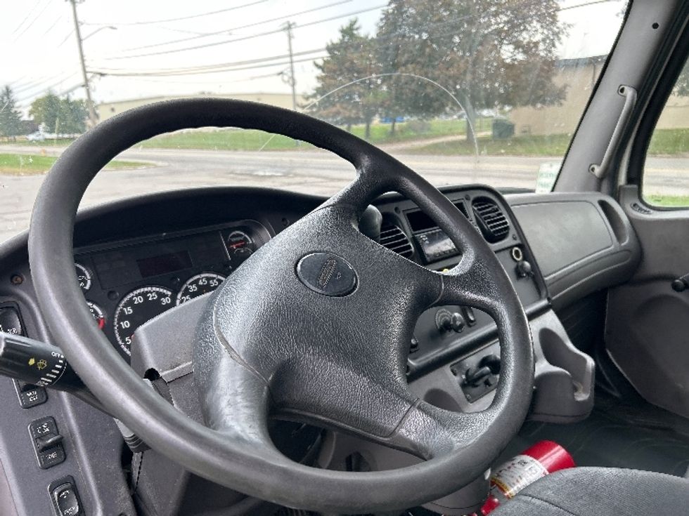 Medium Duty Box Truck-Light and Medium Duty Trucks-Freightliner-2020-M2-Fredonia-NY-293,794\n\t\tmiles-$ 36,500 - Image 17