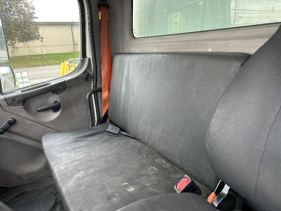 Medium Duty Box Truck-Light and Medium Duty Trucks-Freightliner-2020-M2-Fredonia-NY-293,794\n\t\tmiles-$ 36,500 - Image 19