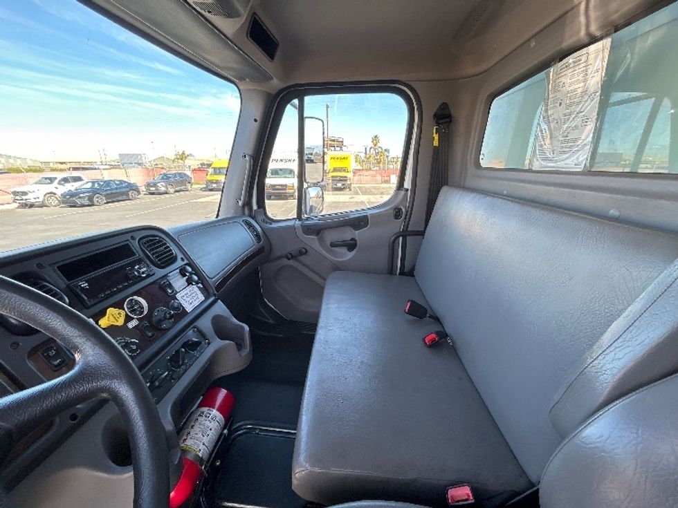 Medium Duty Box Truck-Light and Medium Duty Trucks-Freightliner-2020-M2-Fresno-CA-148,734\n\t\tmiles-$ 55,750 - Image 18