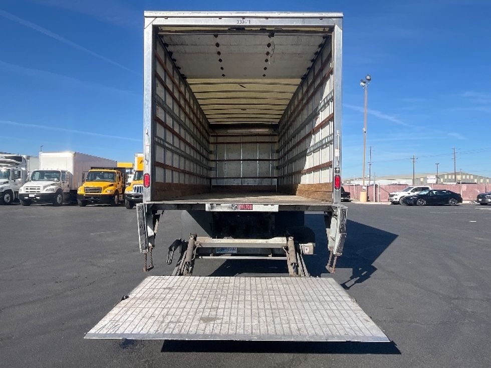Medium Duty Box Truck-Light and Medium Duty Trucks-Freightliner-2020-M2-Fresno-CA-148,734\n\t\tmiles-$ 55,750 - Image 9