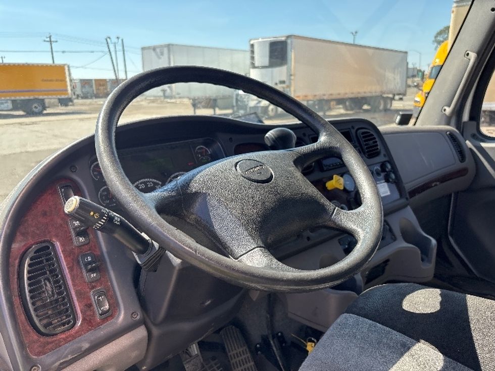 Medium Duty Box Truck-Light and Medium Duty Trucks-Freightliner-2020-M2-Fresno-CA-217,043\n\t\tmiles-$ 36,500 - Image 17