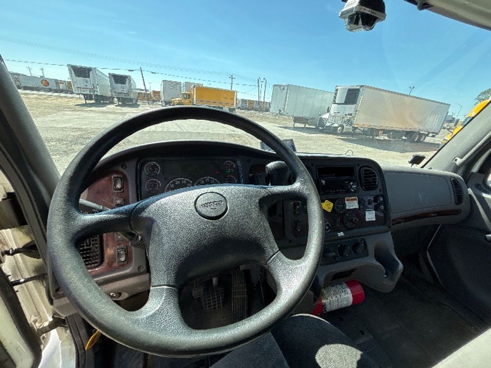 Medium Duty Box Truck-Light and Medium Duty Trucks-Freightliner-2020-M2-Fresno-CA-217,043\n\t\tmiles-$ 36,500 - Image 18