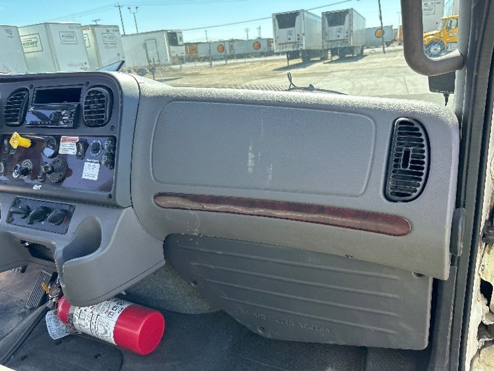 Medium Duty Box Truck-Light and Medium Duty Trucks-Freightliner-2020-M2-Fresno-CA-217,043\n\t\tmiles-$ 36,500 - Image 21