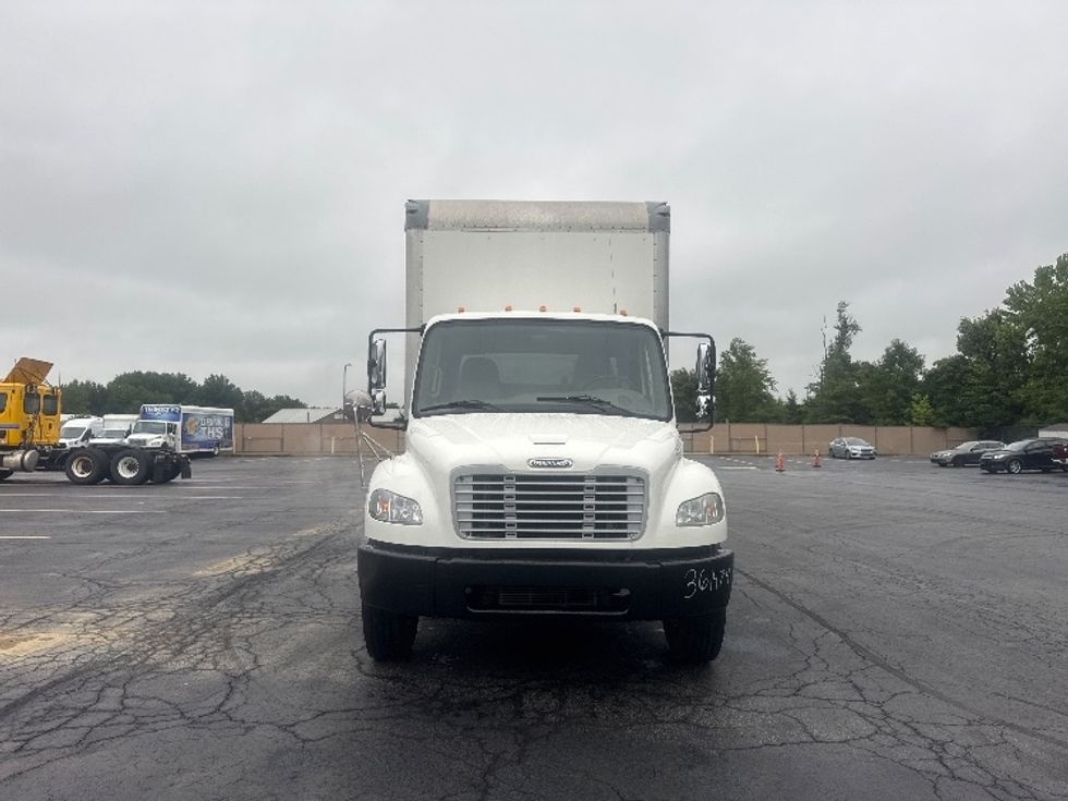 Medium Duty Box Truck-Light and Medium Duty Trucks-Freightliner-2020-M2-Gahanna-OH-228,261\n\t\tmiles-$ 48,250 - Image 2